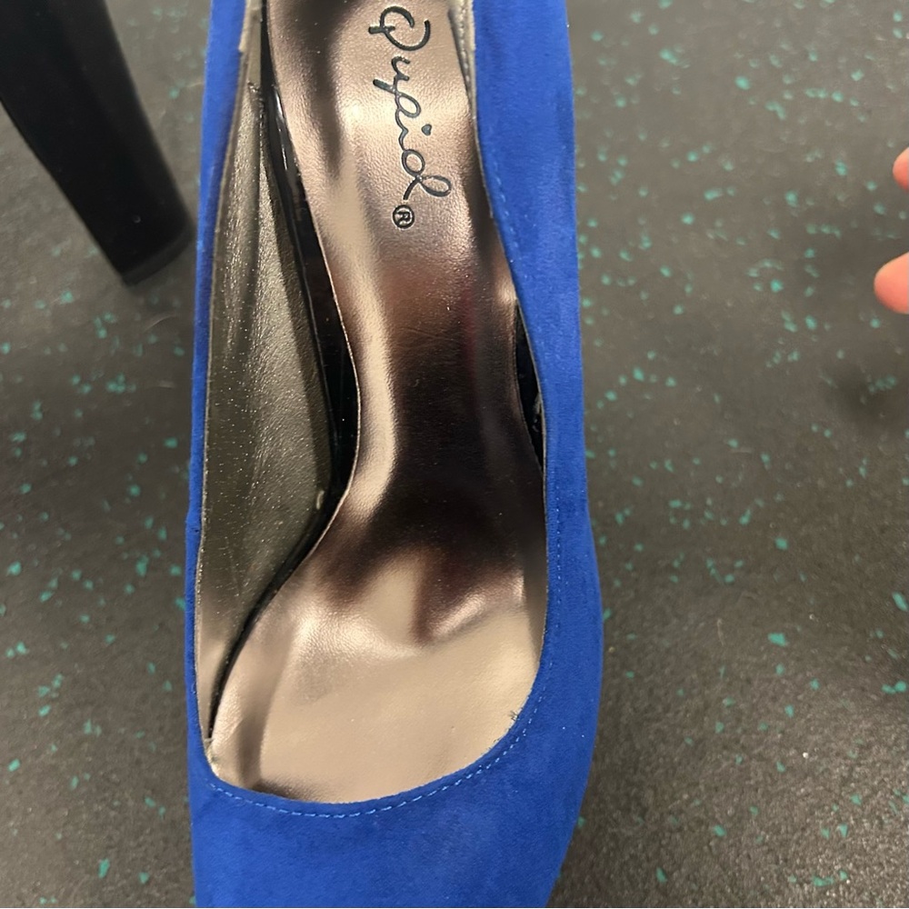 Qupid Cobalt Blue and Black Chunky Heels , Size 9 - Picture 2 of 6